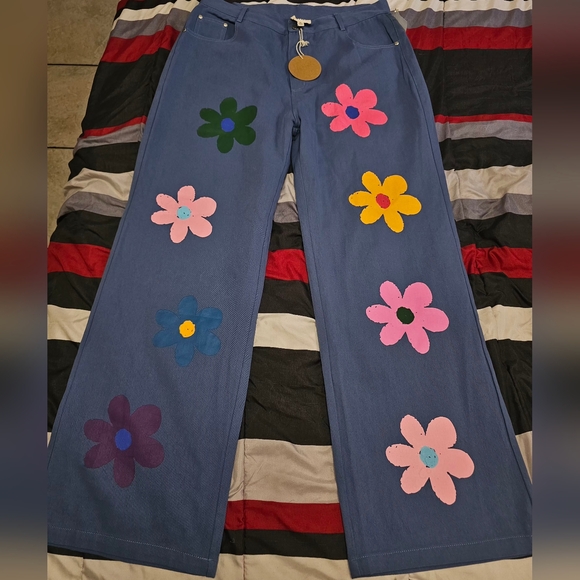 BiBi Blue Boot-Cut Pants with Multicolor Flower Motifs - Picture 6 of 12